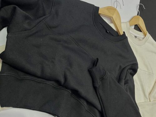 Premium Black Oversized sweatshirt - Image 2